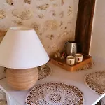 Domaine Du Cellier De La Couronne 3*