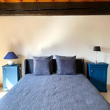 לינה וארוחת בוקר Domaine Du Cellier De La Couronne Sézanne