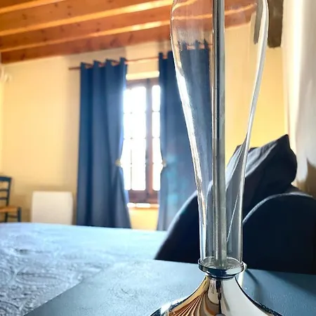 Domaine Du Cellier De La Couronne 3*