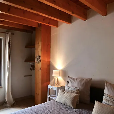 Domaine Du Cellier De La Couronne 3* Sézanne