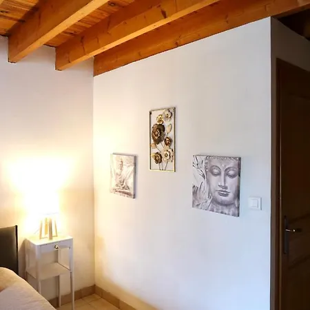 Domaine Du Cellier De La Couronne Bed & Breakfast