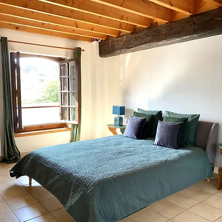 Domaine Du Cellier De La Couronne 3*