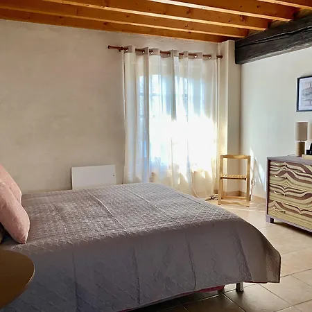 Domaine Du Cellier De La Couronne 3* Sézanne